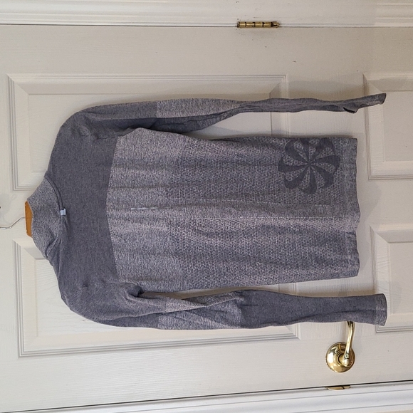 NIKE GRAY SWEATSHIRT WITH THUMB HOLES - Picture 8 of 9